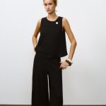 PIN TUCK TOP WITH HARDWARE